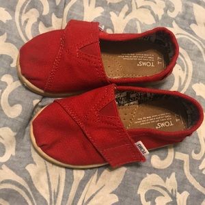 toms
